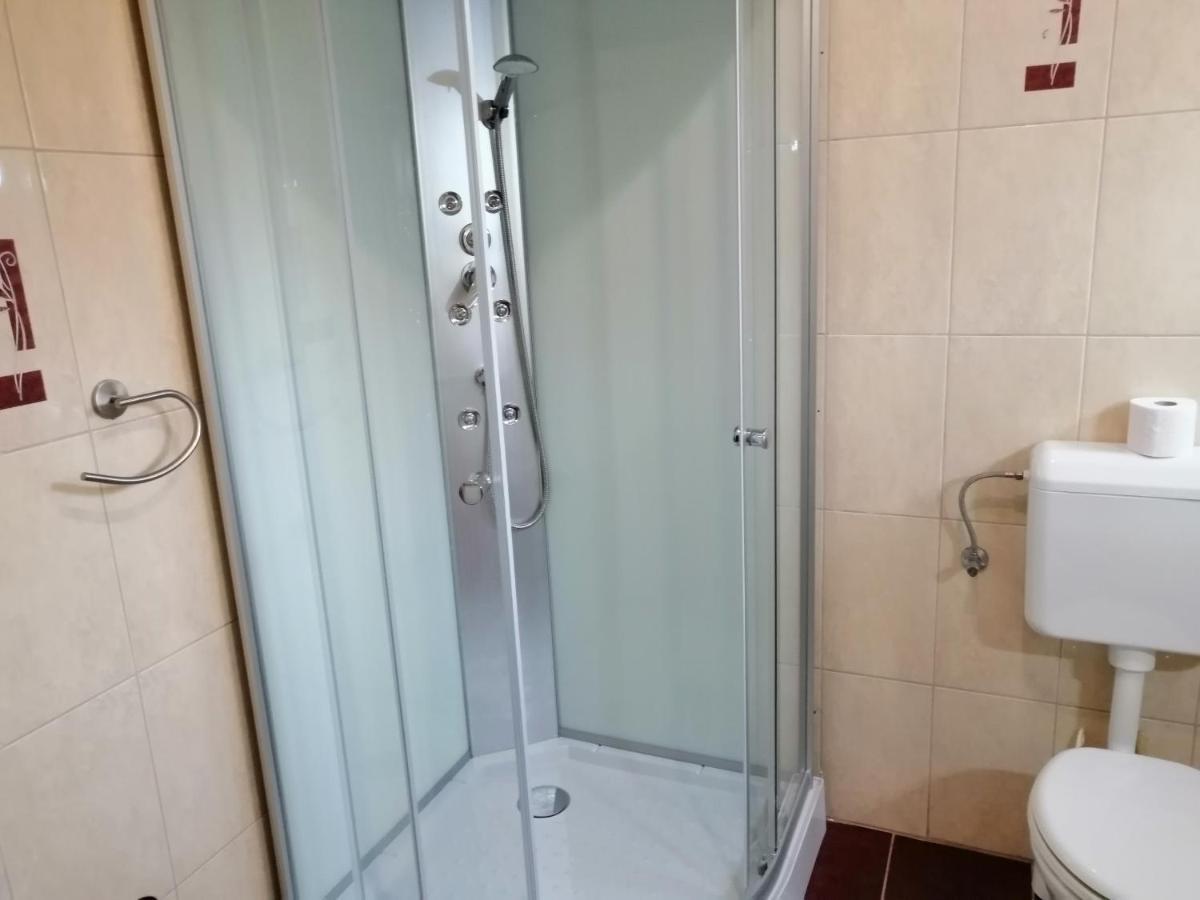 Csipkeház Apartman Cserkeszőlő Exterior foto